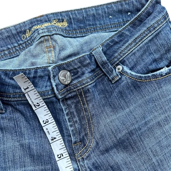 American Eagle Vintage Low Rise Bootcut Jeans Size 4 - Picture 2 of 4